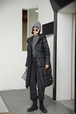 【现货】冬季新款简约大气长款羽绒服，女装羽绒服，得瑟空间