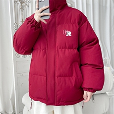 酒红色