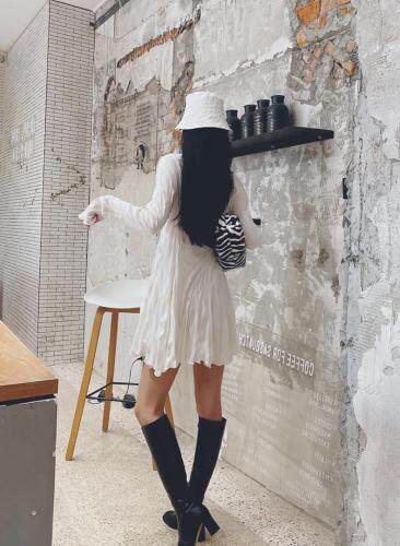 春款连衣裙,女装连衣裙,名莹