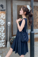 法式减龄复古牛仔无袖背心连衣裙女夏2025新款小个子百褶裙巨好看，女装连衣裙，2C087