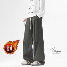 军绿色