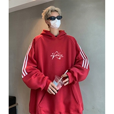 酒红色