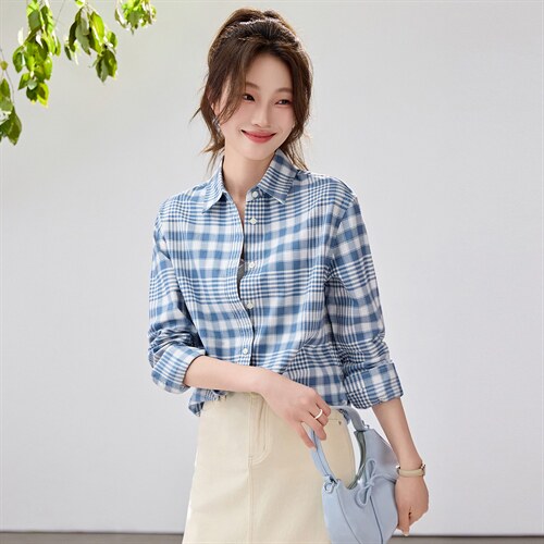 2026春夏新款蓝白格纹衬衫女学院风宽松慵懒风叠穿衬衣透气纯棉，女装衬衫，艾米