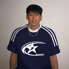 藏青色