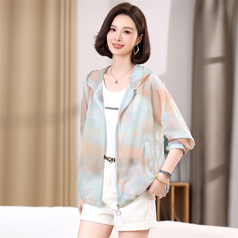 冰丝防晒衣女夏季2025年新款中年妈妈轻薄外套宽松大码透气防晒服,女装防晒衣,悦见她