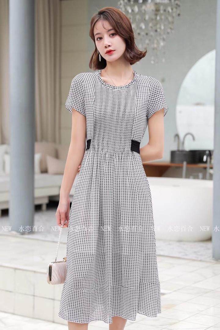 夏装新款连衣裙，女装连衣裙，水恋百合