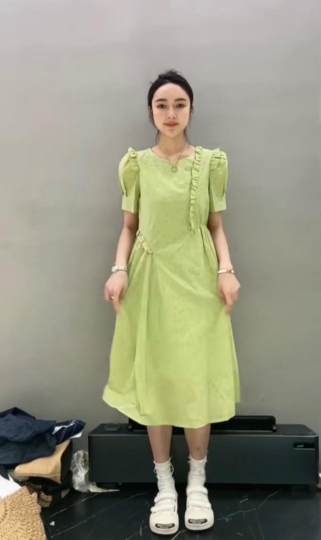 2023新款时尚简约设计高级温柔连衣裙,女装连衣裙,L·H·X