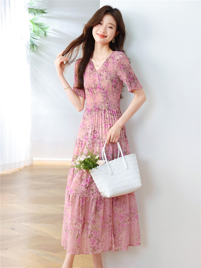 女士连衣裙2025年夏季新款时尚减龄休闲百搭修身显瘦碎花中长裙子,女装连衣裙,布芭啦