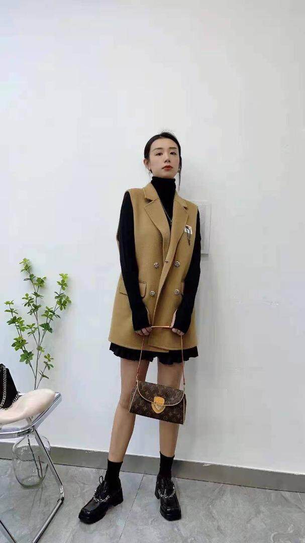 羊绒大衣，其它，芳姿菲