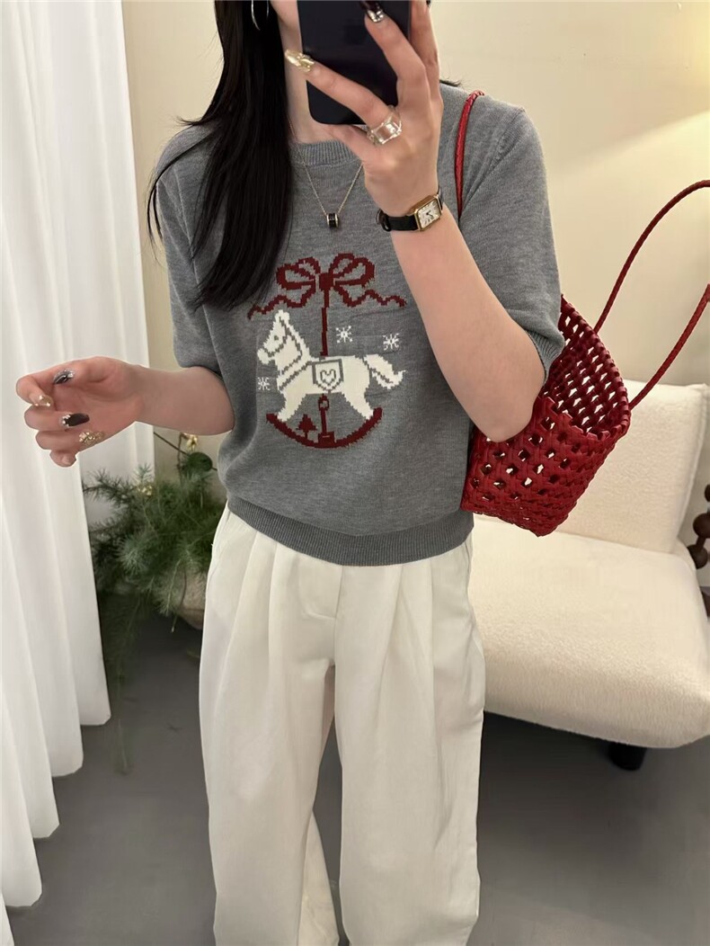 2026年春季女士休闲风圆领提花针织短袖羊毛混纺,女装T恤,臻纶羊绒