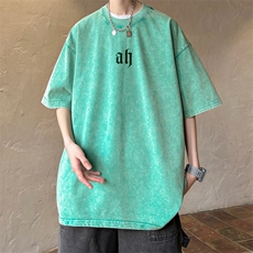 草绿色