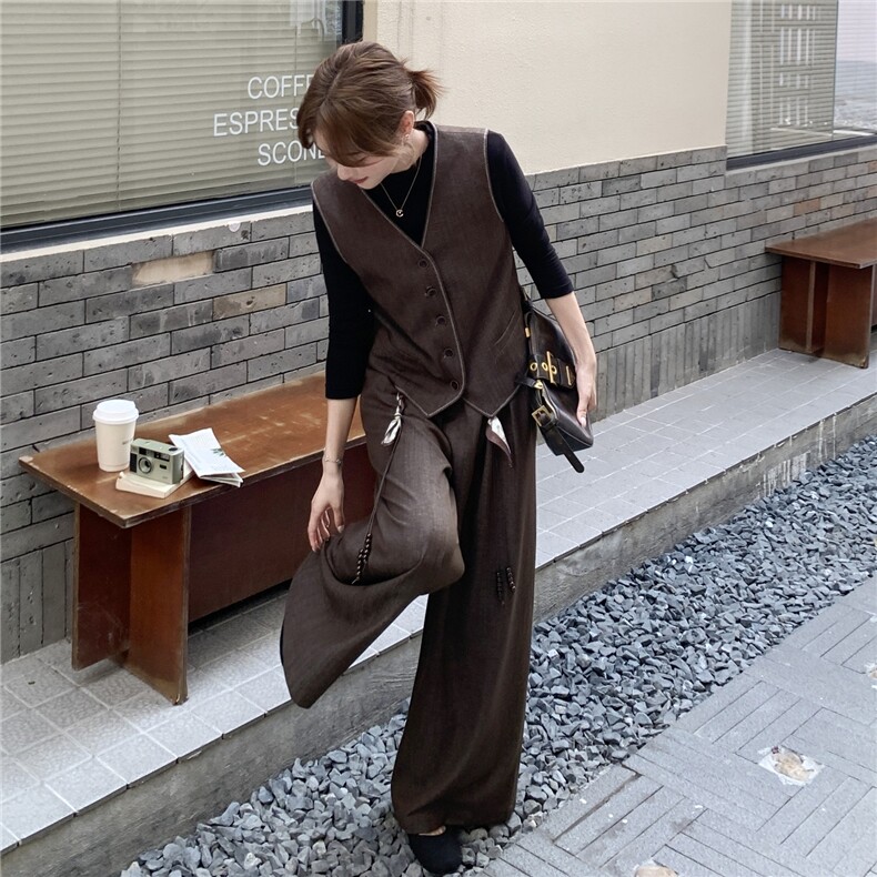 咖色高级感通勤马甲套装女秋季2025新款气质显瘦阔腿裤淡人两件套,女装套装/套裙,2C375