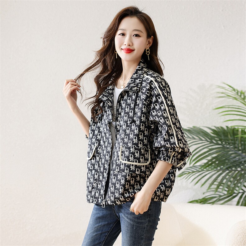 短外套女欧货休闲字母印花春新款设计感宽松显瘦立领夹克上衣,女装短外套,曼沙奕珂