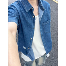 深蓝色