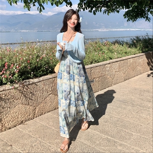 碎花吊带连衣裙冰丝针织防晒开衫两件套法式浪漫优雅度假风套装裙图片