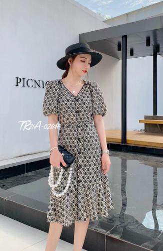 夏季新款碎花连衣裙，女装连衣裙，斯瑞威