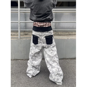 美式复古刺绣白色微喇牛仔裤男2026新款高街直筒修身显瘦裤子春秋图片