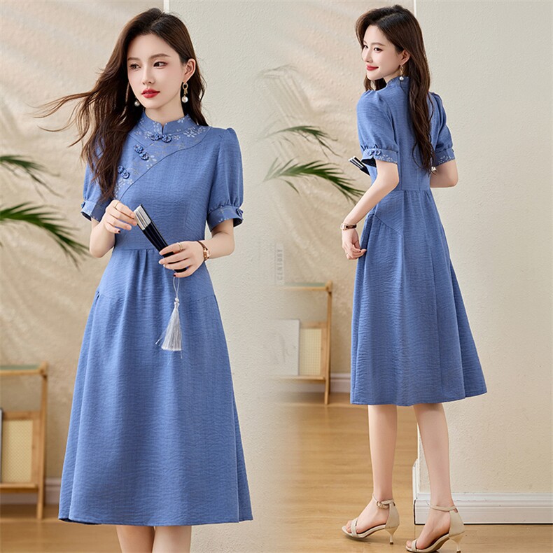 高档旗袍超精致2025年夏季新款简约优雅气质复古立领设计时尚修身，女装连衣裙，魅家