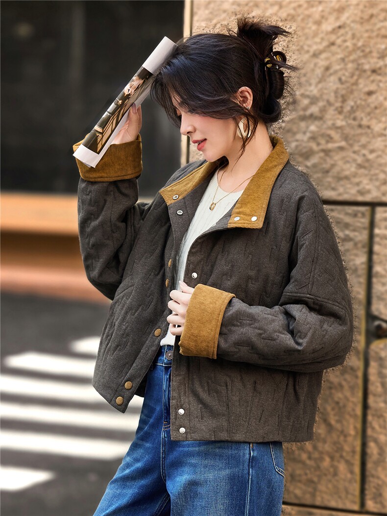 2025年冬季灯芯绒撞色翻领拼接夹棉棉服短外套棉衣,女装棉衣/棉服,简韵佳