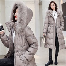 2021女冬季新款潮流工艺纯色气质中长款舒适保暖狐狸毛羽绒服90%