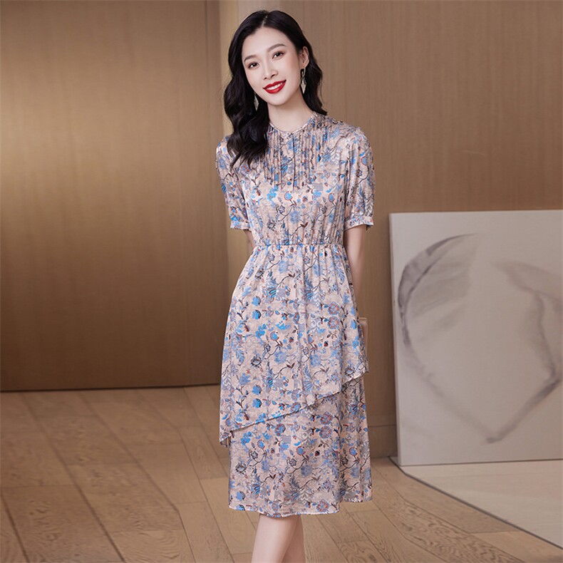 轻熟风印花真丝连衣裙女夏天2024新款高端精致设计感桑蚕丝裙子夏图片