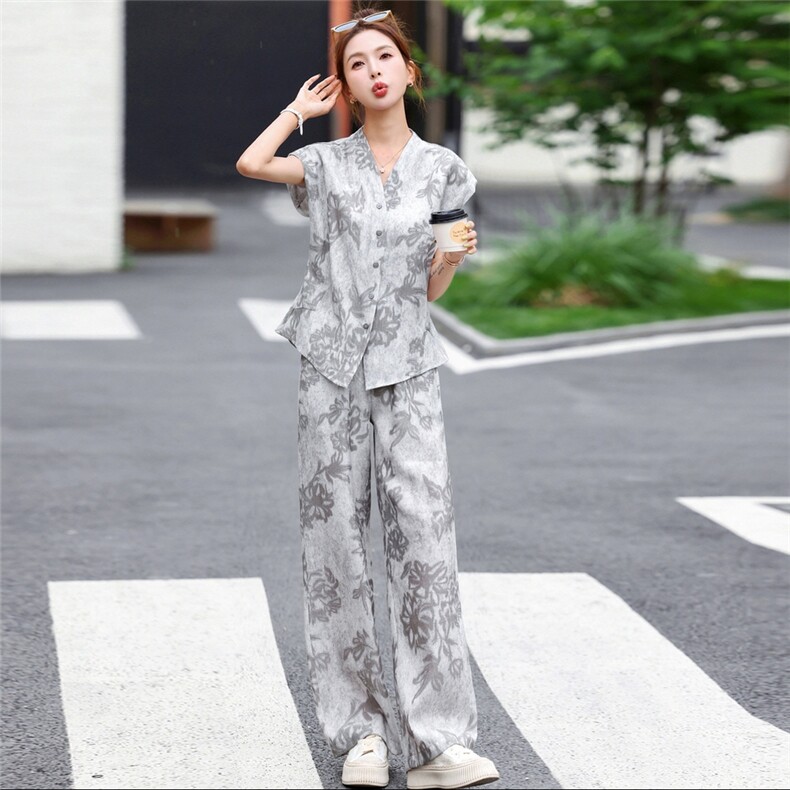 时尚印花套装女2025夏季爆款小个子气质名媛减龄显瘦休闲两件套潮,女装套装/套裙,梦依杭
