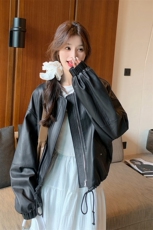 PU皮夹克女2024春装新款长袖时尚机车服上衣皮外套潮，女装皮衣，秀美人生