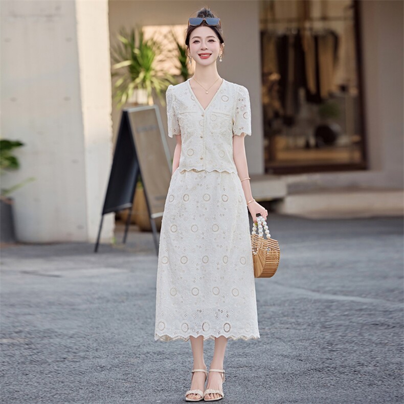镂空钩花名媛小香风套装裙女2025夏新款V领短袖上衣半身裙两件套,女装套装/套裙,雅静靓衣