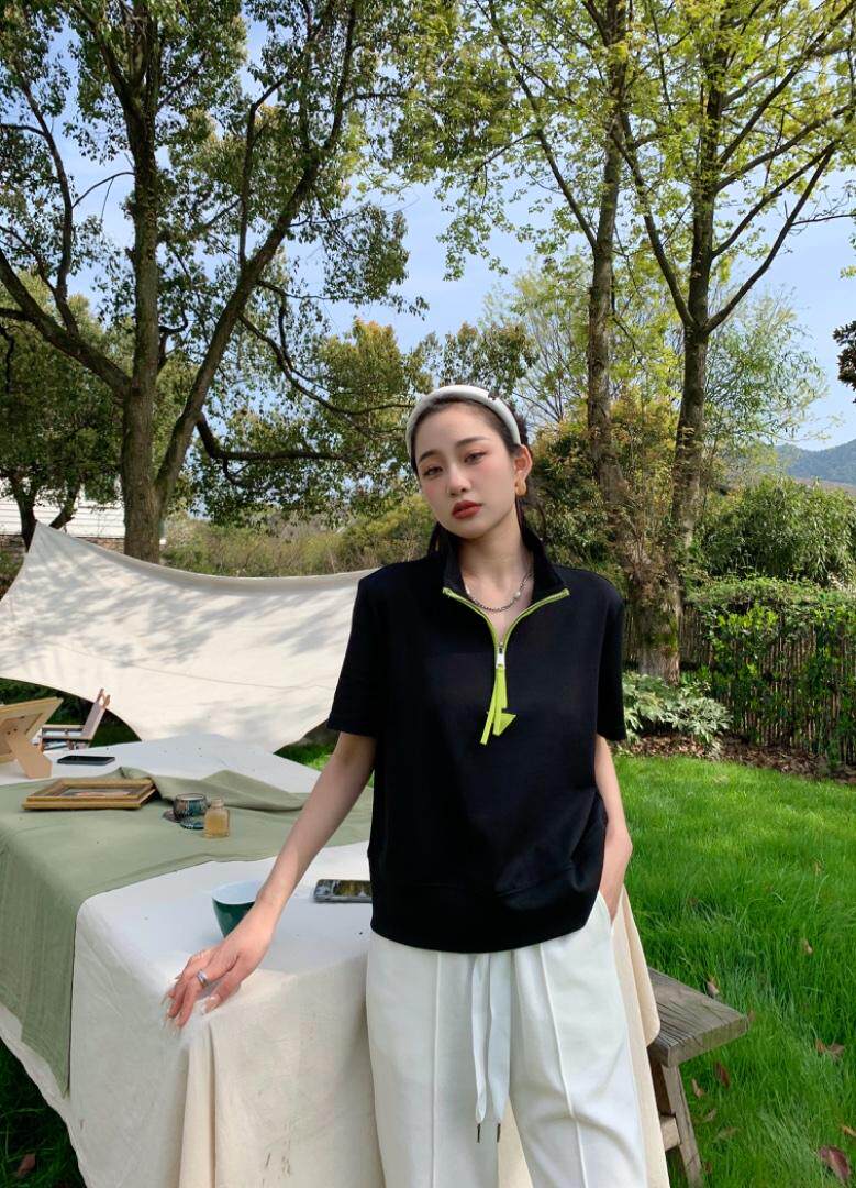 新款韩版、小立领拼色半拉链设计，其它，碧沁伊人