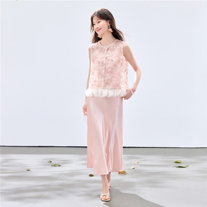 夏季新款现货！2026温柔风重工立体花卉马甲+珍珠吊带长裙套装女图片
