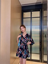 夏季新款连衣裙，女装连衣裙，早颜