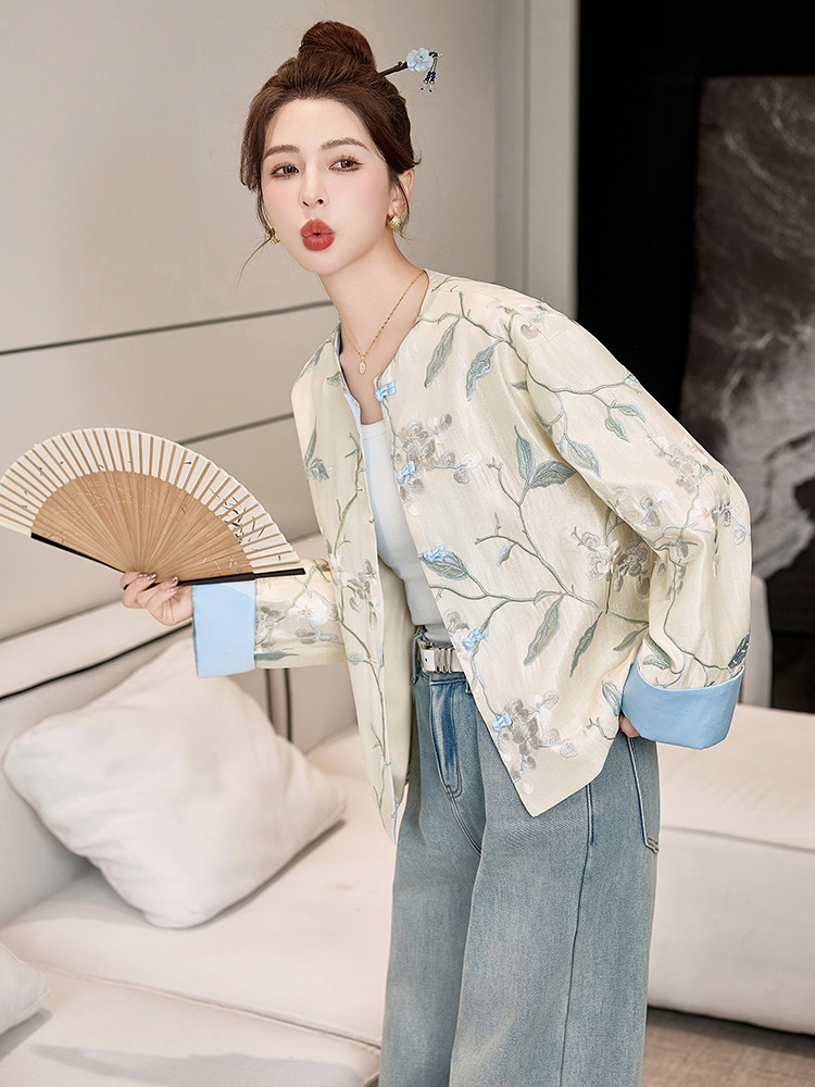 2025春装新款新中式小个子时尚原创设计拼接单排扣短款外套上衣,女装短外套,天丝秀