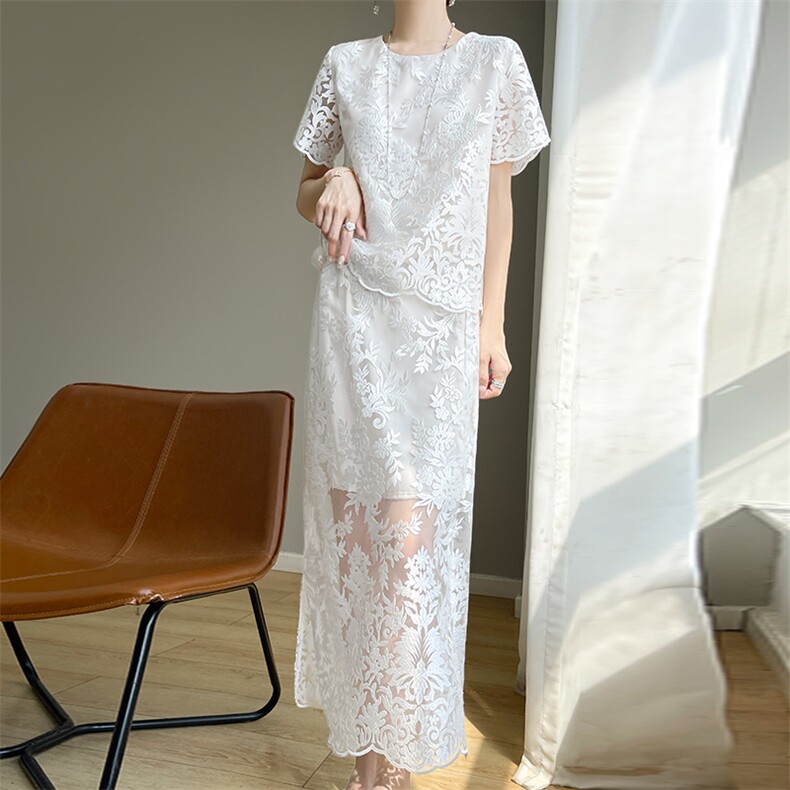 2024夏季醋酸缎面短袖半身裙两件套女镂空蕾丝上衣A字开叉裙套装图片