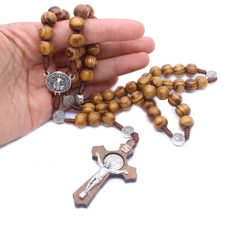 Cross hand wood five-rue candle necklace of the Virgin Rose Men and Women