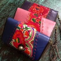 Domestic spot Thai handmade leather old embroidered cloth splicing retro bus carmen card bag Baye workshop