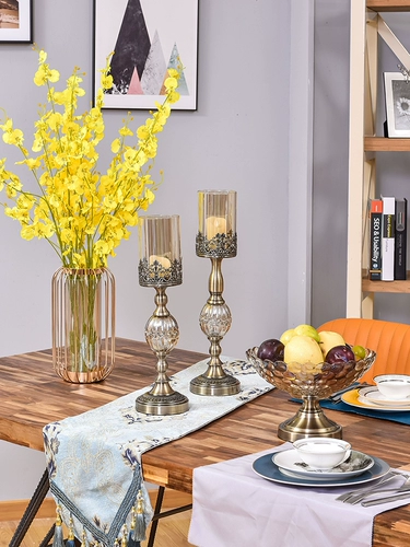 Легкая роскошная подсвечника