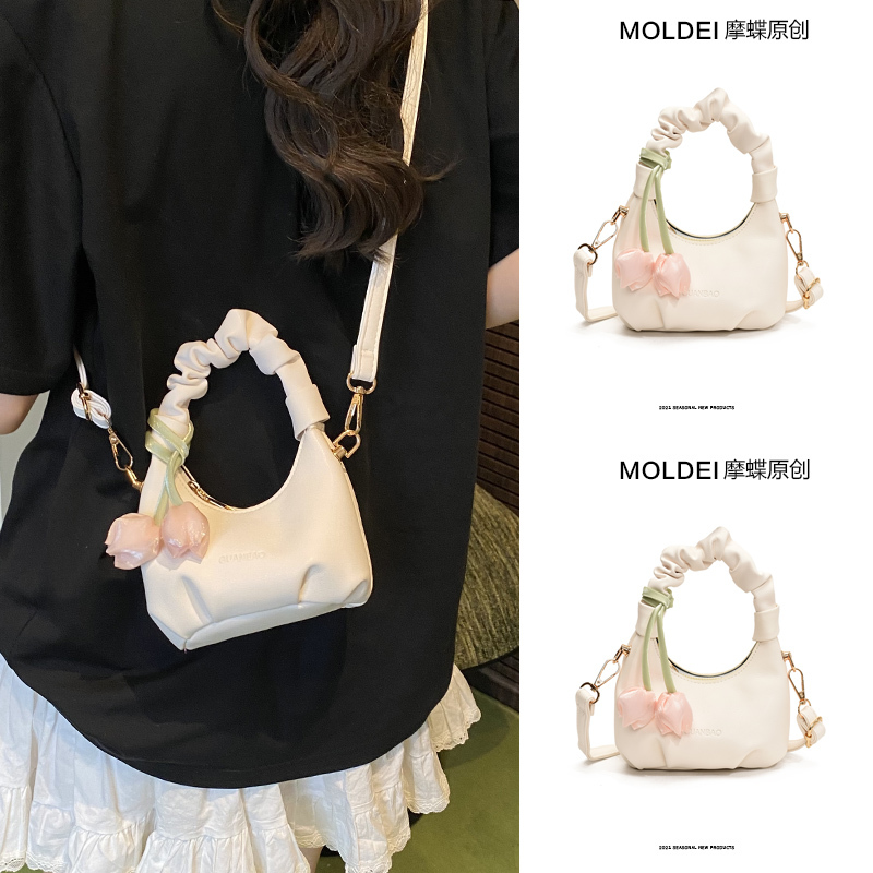 Summer White Mini Bag for Girls 2026 New White Hand-Held Cloud Bag Crossbody Coin Purse Key Bag