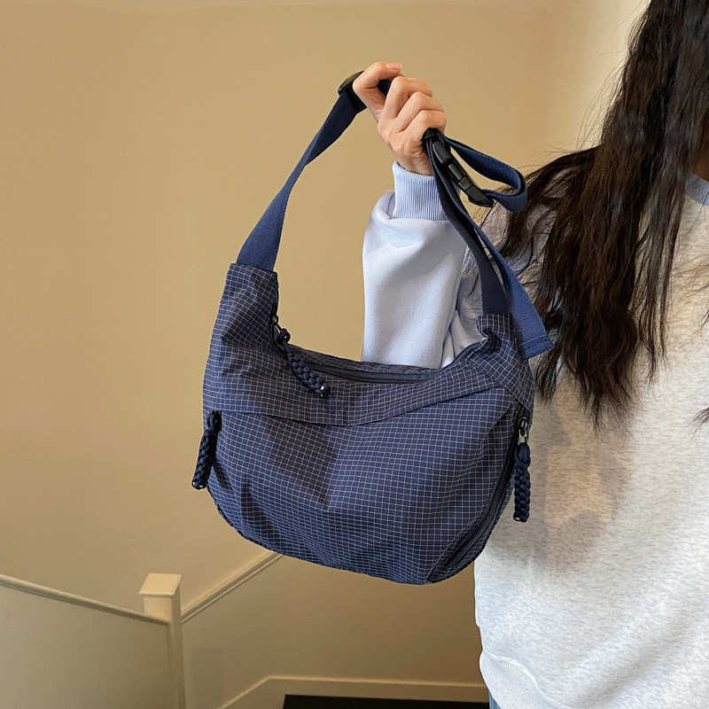 Spring/Summer Large Capacity Premium Commuter Crossbody Bag For Women 2026 New Orange Canvas Dumpling Bag With Zipper - Thumbnail 4