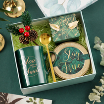 Birthday gift female practical to send girlfriends to boyfriends high-level small gift box special bridesmaid companion gift