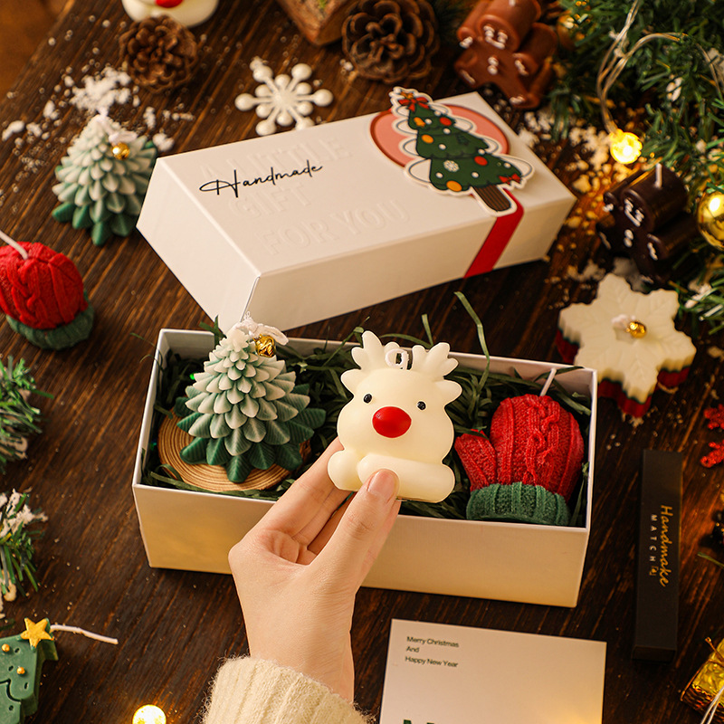 Christmas gifts send girls friends the men give creative fragrant lavender candles accompanied by a small gift box gift Christmas Eve-Taobao