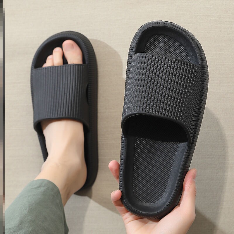 Macaron Sandals Slippers for men and women Summer Bathrooms Special anti-slip abrasion resistant home External Wear Speed Dry Mesh Red