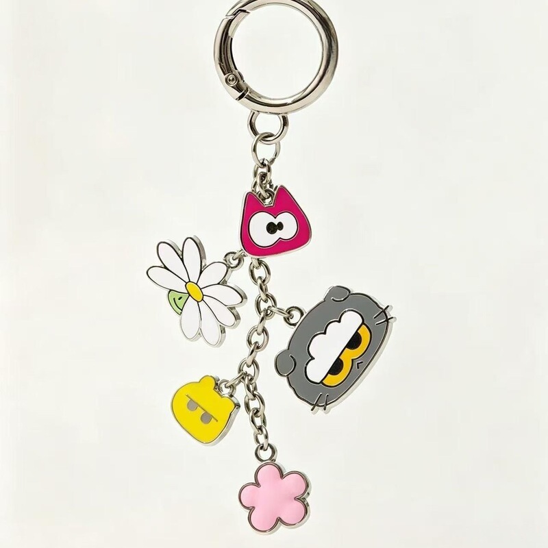 In Stock G-Dragon Zoa Metal Keychain Cute Cat Daisy Chain Bag Charm Accessory