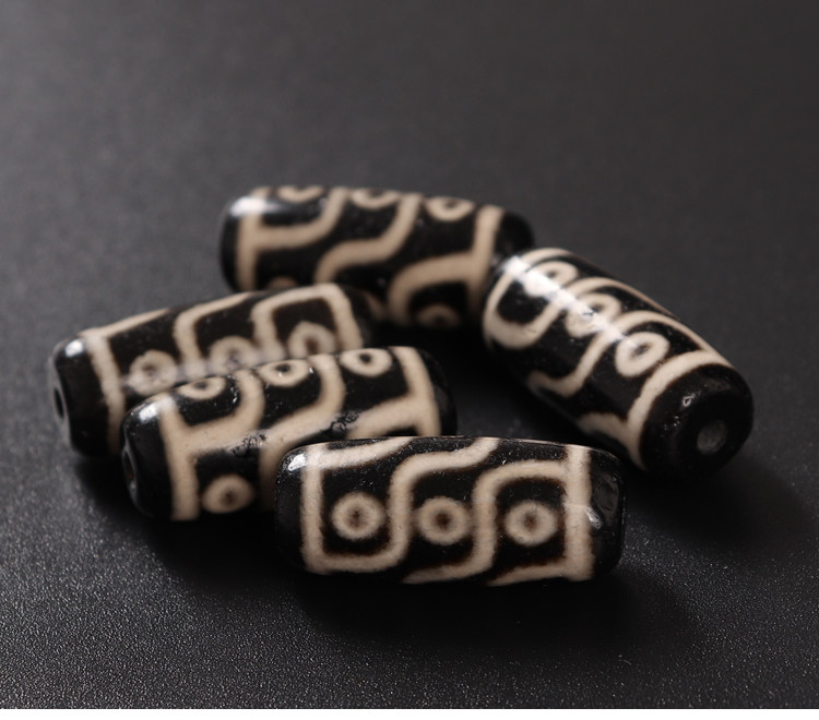 Украшения на руку 西藏九眼天珠 藏传天珠配饰 diy佛珠念珠手串顶珠腰珠配珠