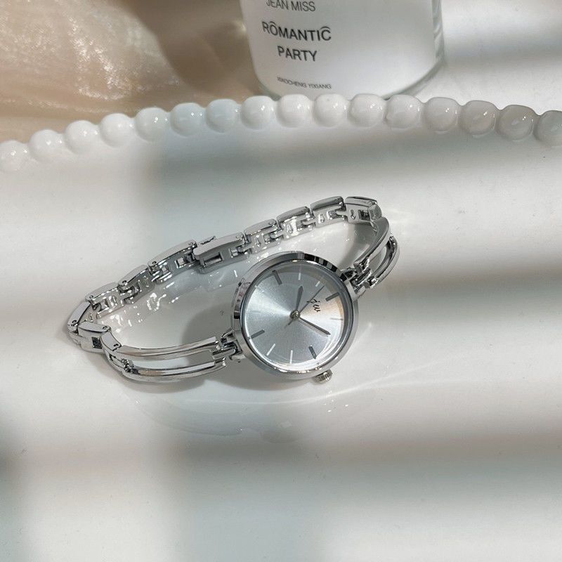 Silver Minimalist Style Bracelet Watch for Women, Nordic Light Luxury, Niche, Simple, Student, ins Exquisite Dial, High-End Feel