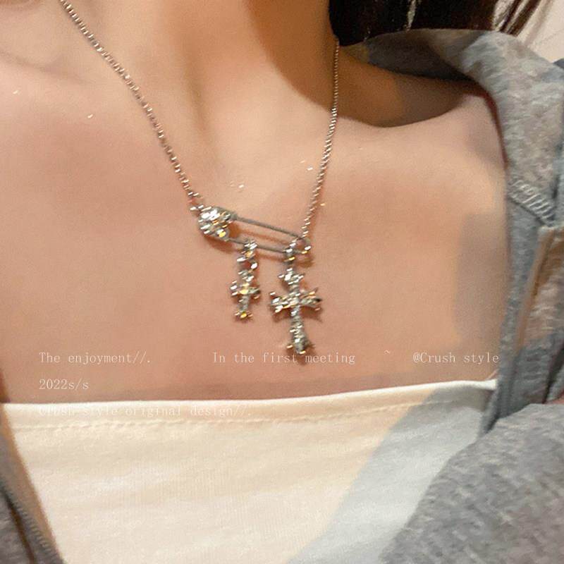 French Cross Zircon Stone Back Shaped Needle Necklace Woman's 2023 new exploits light and luxurious crowdlock bone-Taobao