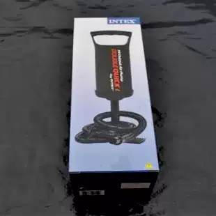 Manual pump spike pump