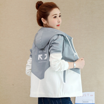 Jacket womens 2021 new womens short Korean version of early autumn Joker jacket early autumn Little Spring and Autumn Tide