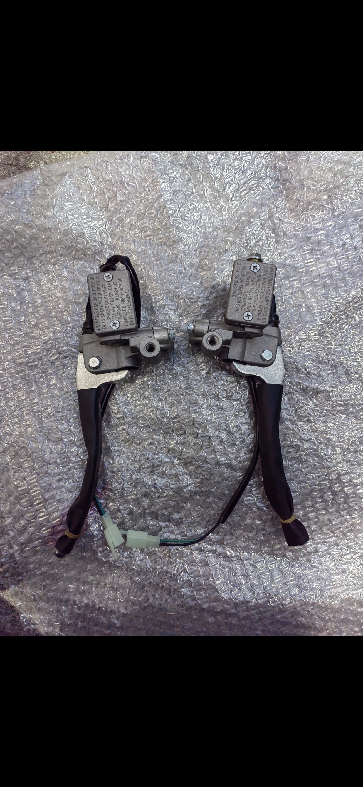 Lin Hai Extremely Photo-fighting BWS Tri-generation 107-four-goal-117 front-brake rear brake left and right upper pump brake oil to change electricity