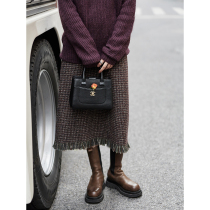 GUOE 20AW people about Paris must edge retro thin loose plaid skirt autumn and winter womens long section