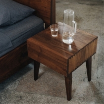 MUMO wood ink puppy bedside table solid wood Red Oak black walnut log nightstand side furniture